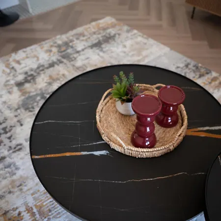 Laia Apartment