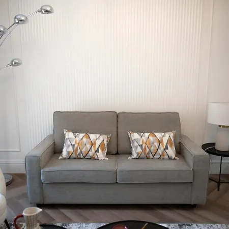 Laia Apartment